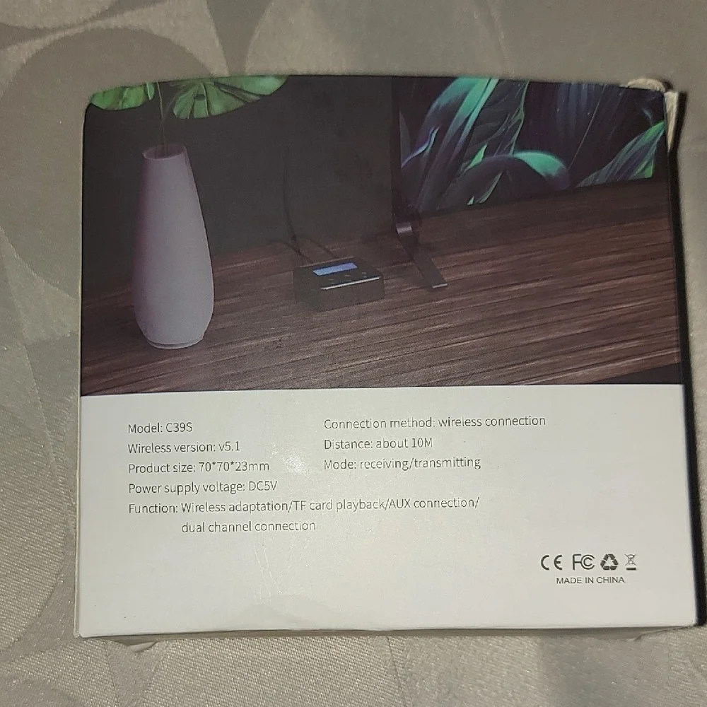 Wireless Audio Adapter with LCD Display - Picture 2 of 4